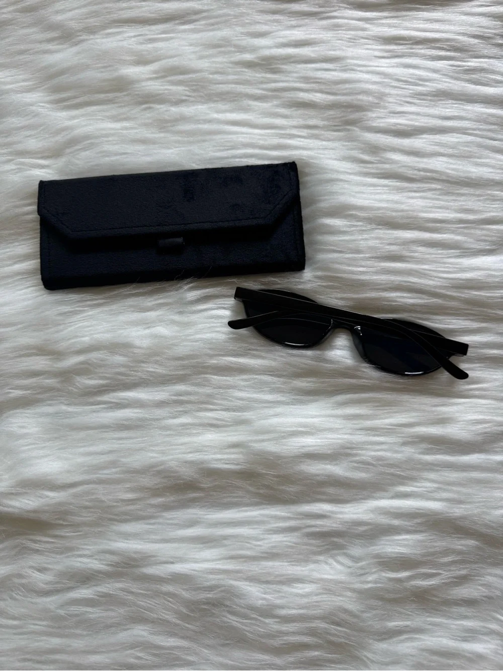 Classic Black Men's Sunglasses with Slim Case - Unbranded